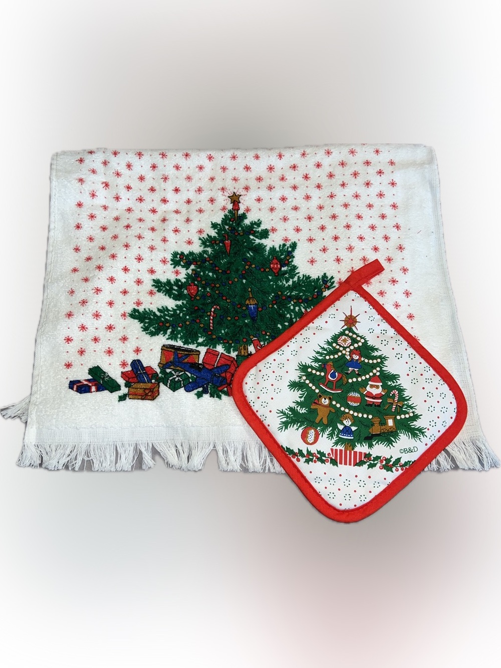 🔴New Vintage Holiday Kitchen Towel & Potholder Set Christmas Tree Print Holiday